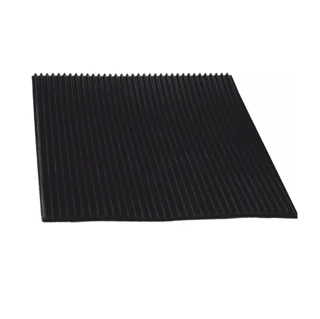 ZENITH RUBBER GM 5Z ČERNÁ - šíře 1000 mm, tl. 2,7 mm, rýhovaná pryžová podlahovina SBR 70°ShA (-30°/+70°C) Omezená Nabídka