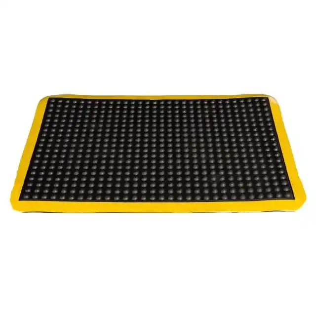 Cenový Hit ZENITH RUBBER ROHOŽ WPY 65°ShA NR/SBR 15 mm - 910x10.000, protiúnavová se žlutým okrajem, 1500 Kg/m³, 3 Mpa (-20/+50°C)